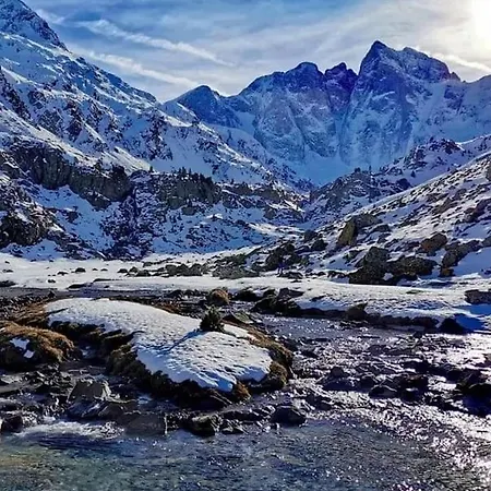 à Avec Balcon Et Parking Privé - Fr-1-812-30 Cauterets